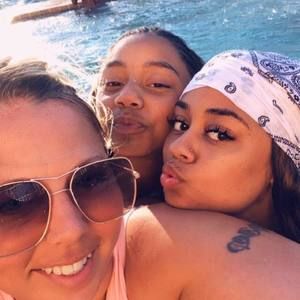 Meet your Posher, Joanne